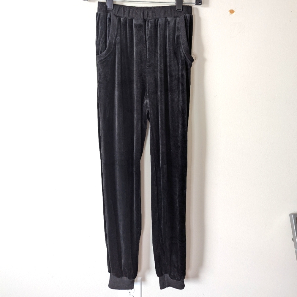 Black sweatpant